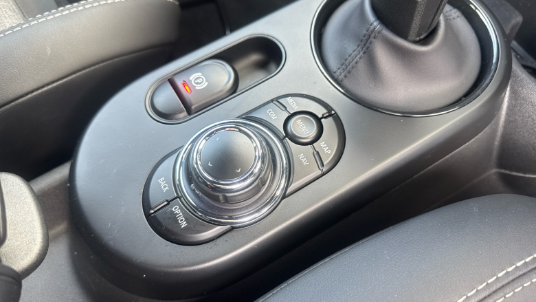 MINI Hatchback 135kW Cooper S Level 2 33kWh 3dr Auto Electric Hatchback